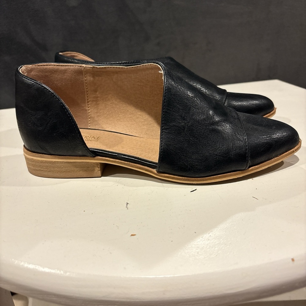 Catherine Malandrino Black Flats